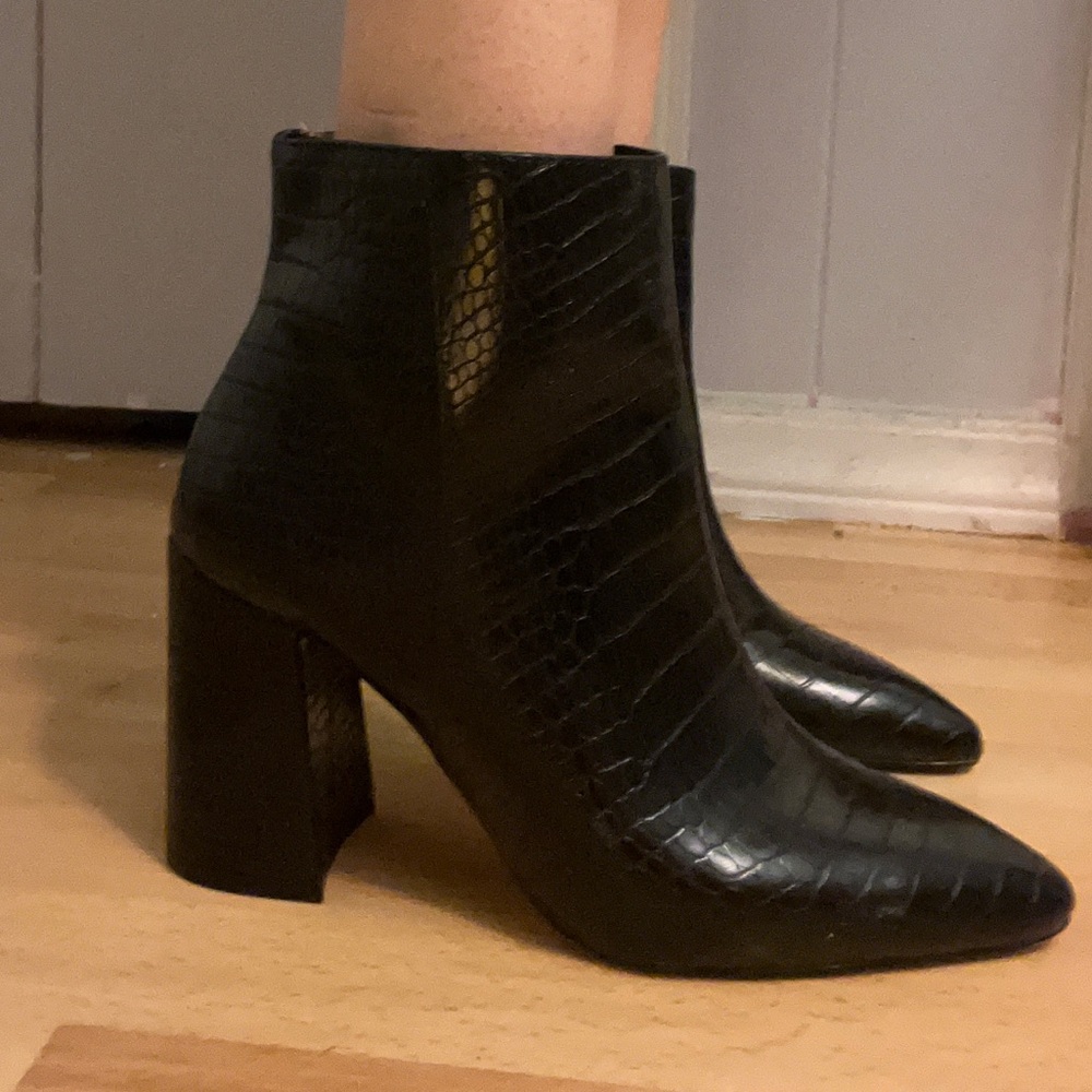 Faux Crocodile Leather Heeled Boot